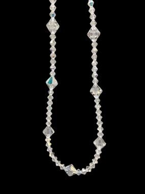 Vintage Necklace Women’s 1Size Crystal Beads Clear With Iridescent Hue Gorgeous!